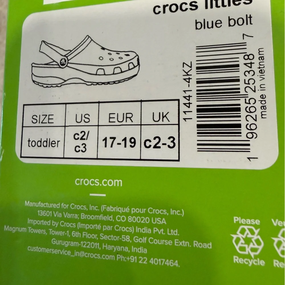 New Baby Crocs Size 2-3